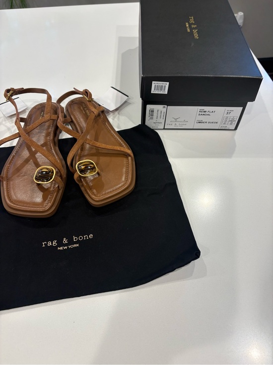 rag & bone Shoes - rag & bone Women’s Tan suede remi Flat Sandal amber toe ring size 7 like new